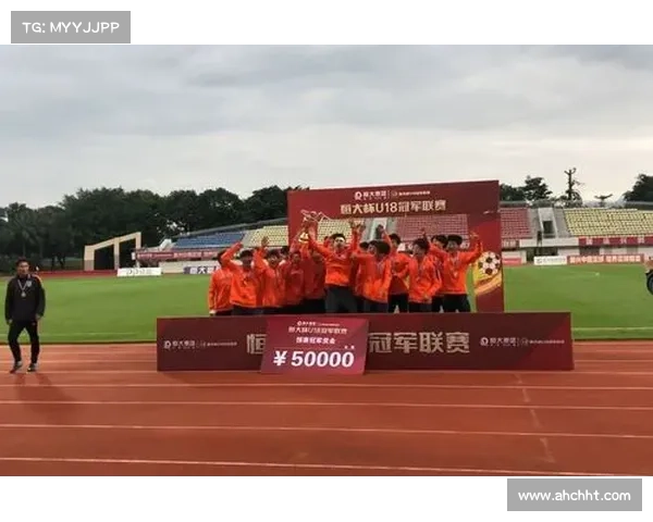 张康阳豪气奖励球员背后的秘密和深远影响揭秘